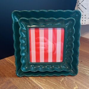 Anthropologie PHILIPPA SCALLOPED CERAMIC PHOTO FRAME